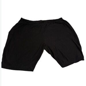 Women’s Black Stetchy waist Athletic Shorts. Size XL. Like NEW!
